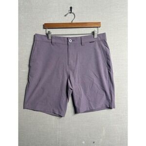 EUC Travis Mathew Golf Shorts Chino Stretch 1MAA672 Men's Size 34 Purple